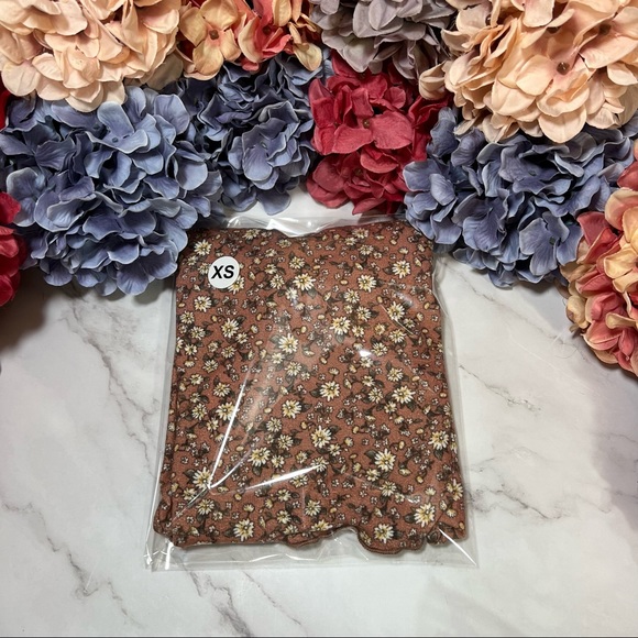 Flirty Long Sleeve Button Up Floral Mauve Crop Top - Picture 15 of 16